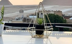 Golden Pyramids Inn
